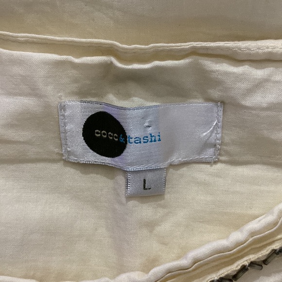 Coco & Tashi NWOT Beautiful beaded Skirt with floral designed and side zipper - Picture 6 of 16